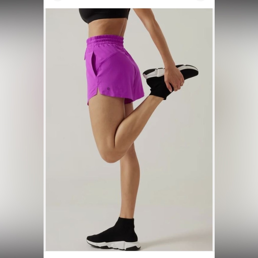 Athleta crossroads Shorts - Picture 4 of 8